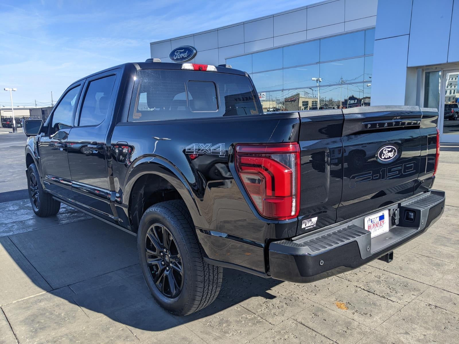 2025 Ford F-150 Platinum