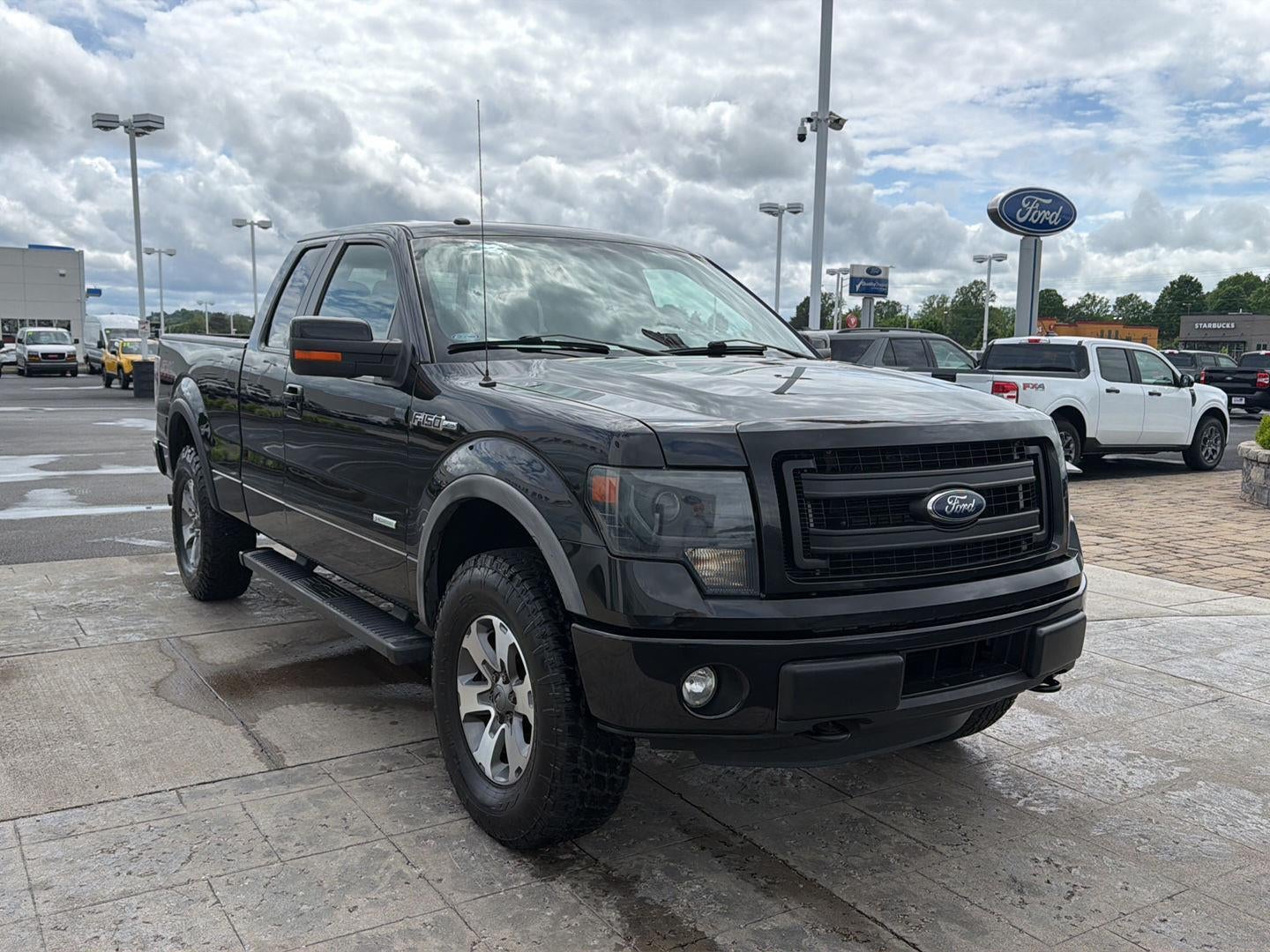 2014 Ford F-150 4WD SUPERCAB 145 XLT