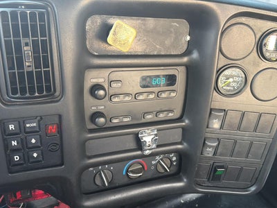 2004 Chevrolet CC8500 REGULAR CAB