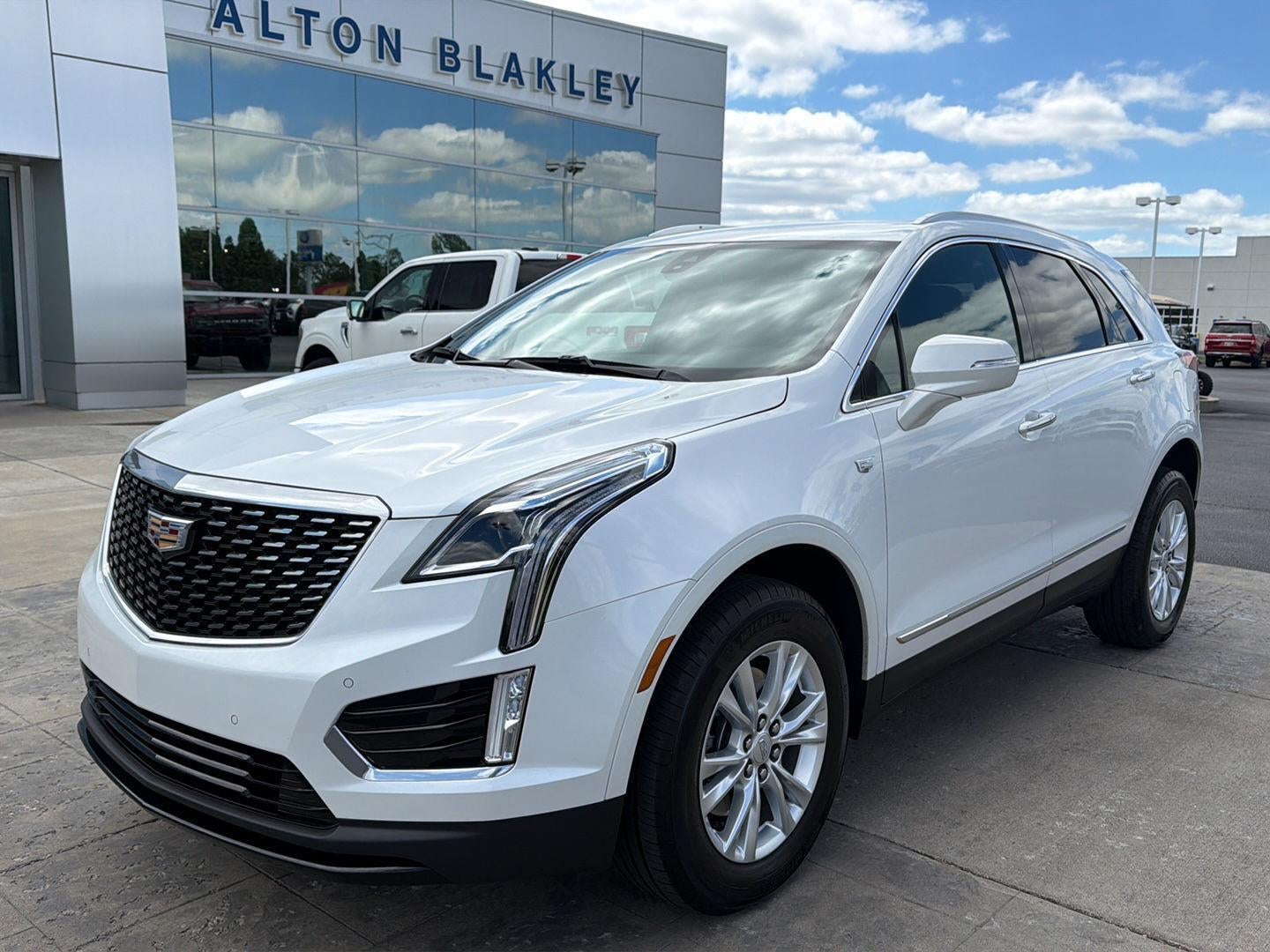 2023 Cadillac XT5 FWD Luxury