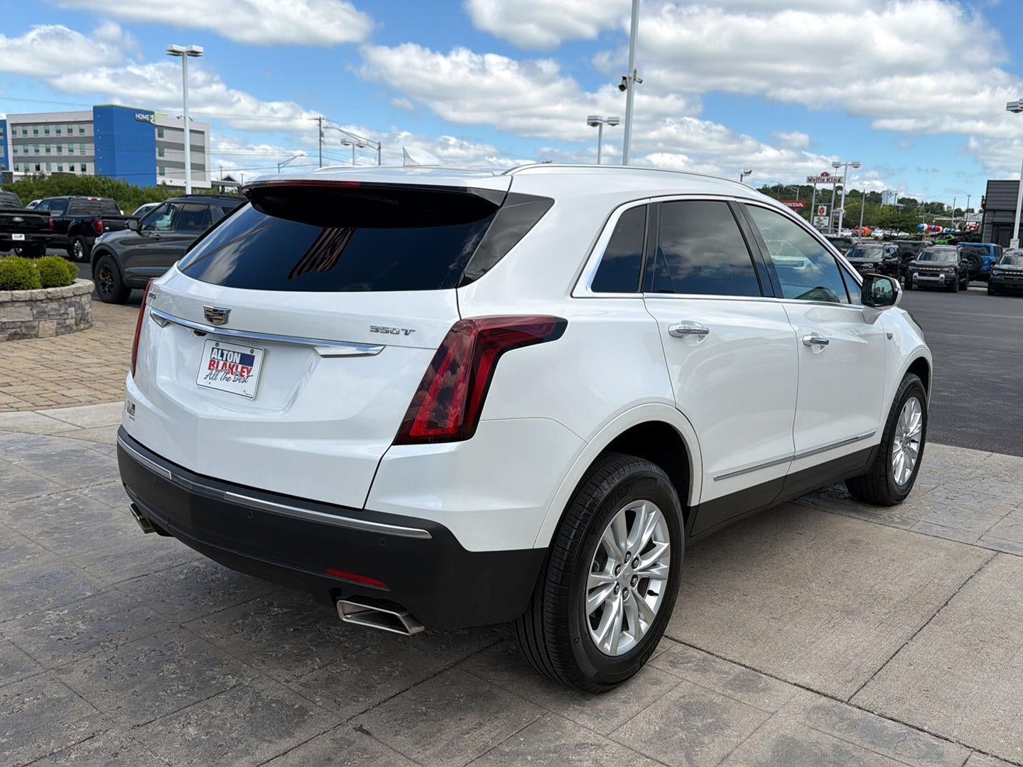 2023 Cadillac XT5 FWD Luxury