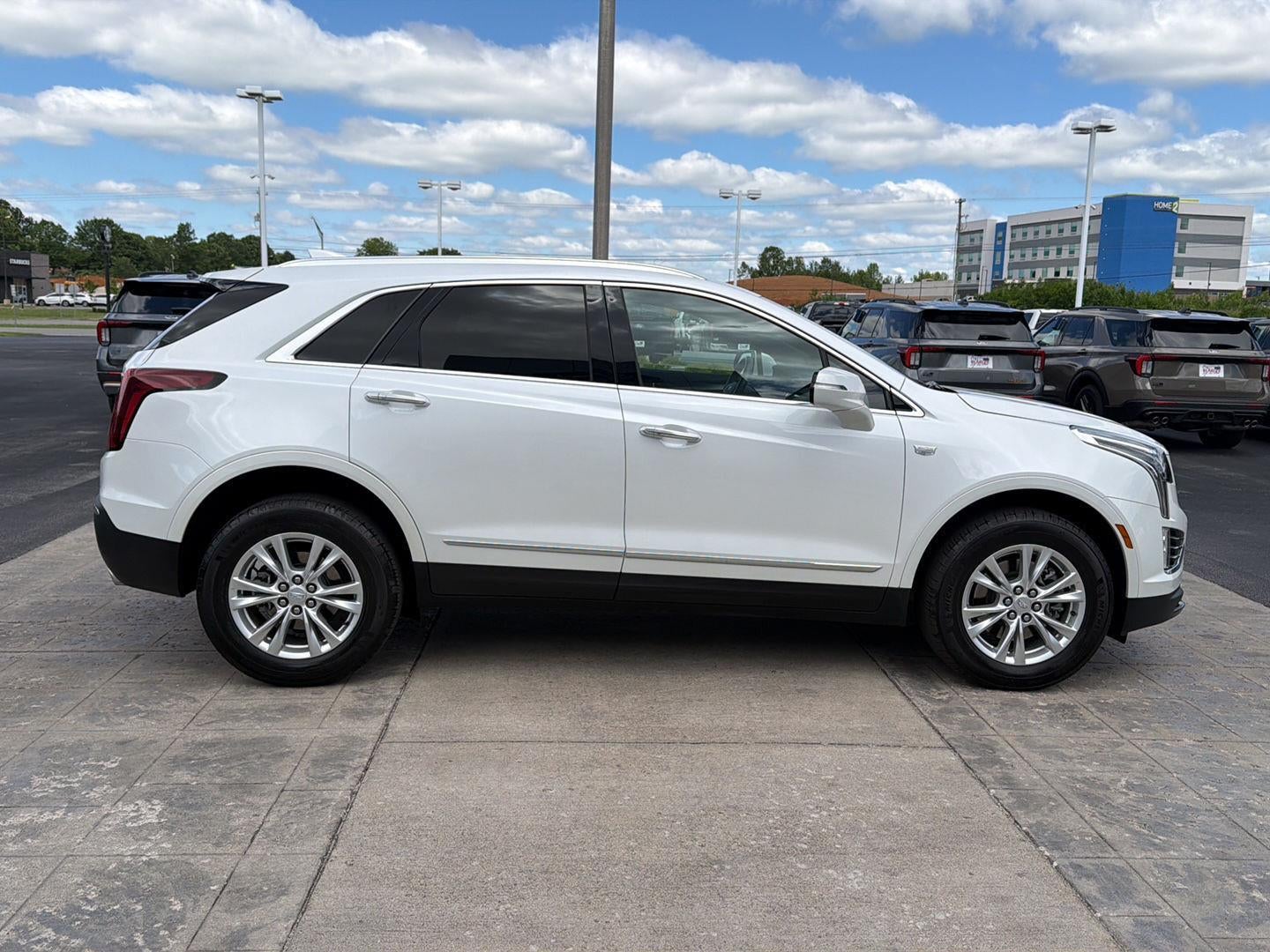 2023 Cadillac XT5 FWD Luxury