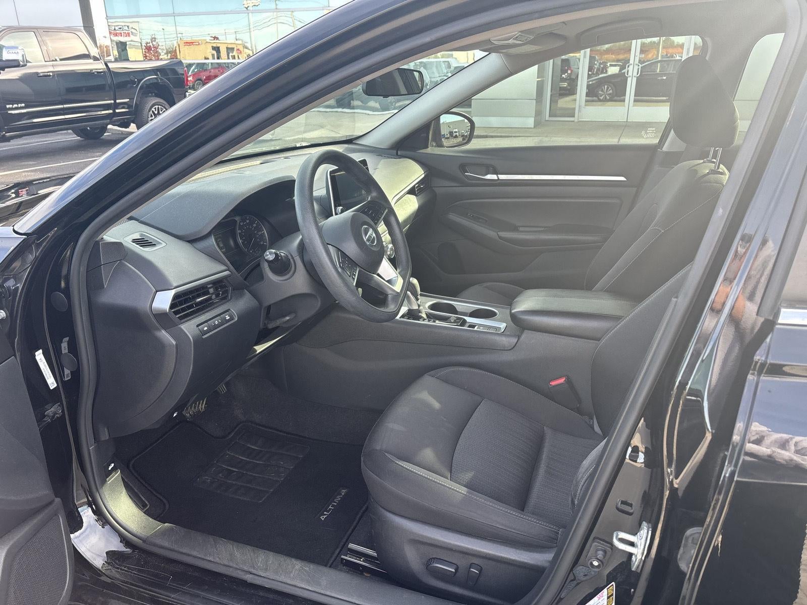 2022 Nissan Altima 2.5 SV