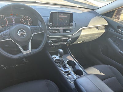 2022 Nissan Altima 2.5 SV