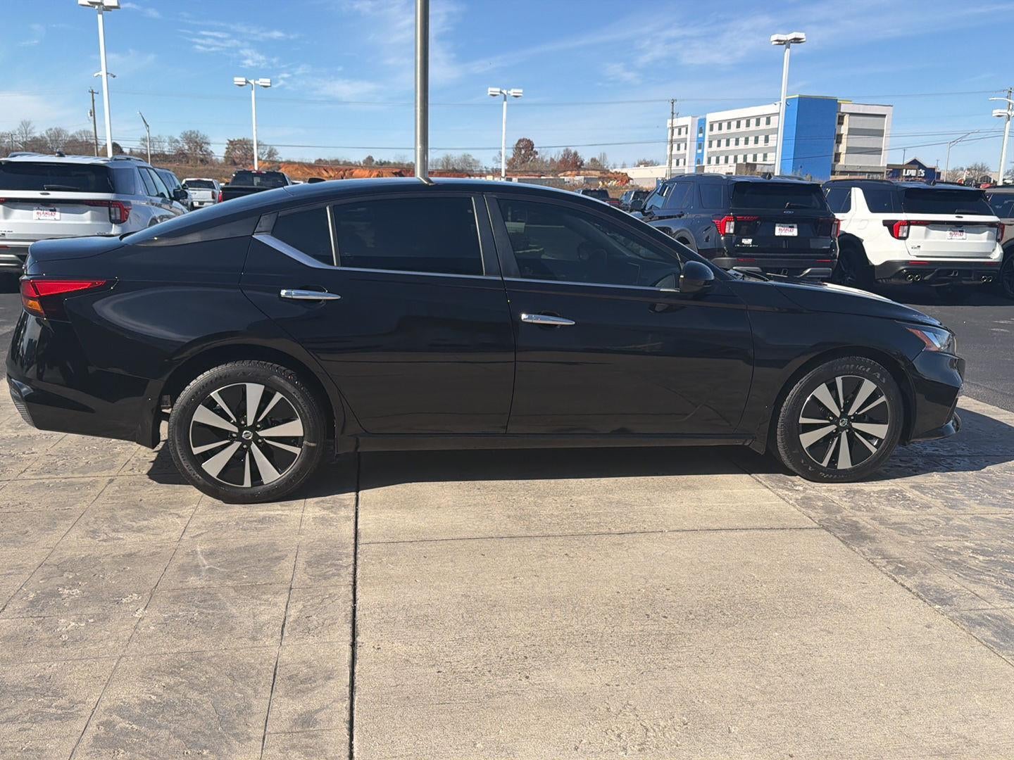 2022 Nissan Altima 2.5 SV