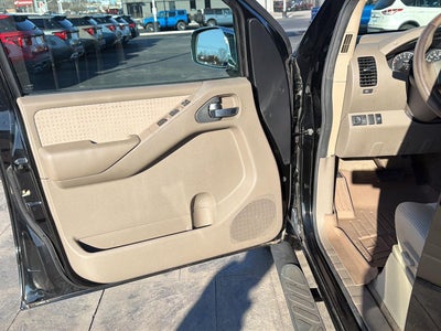 2010 Nissan Frontier LE