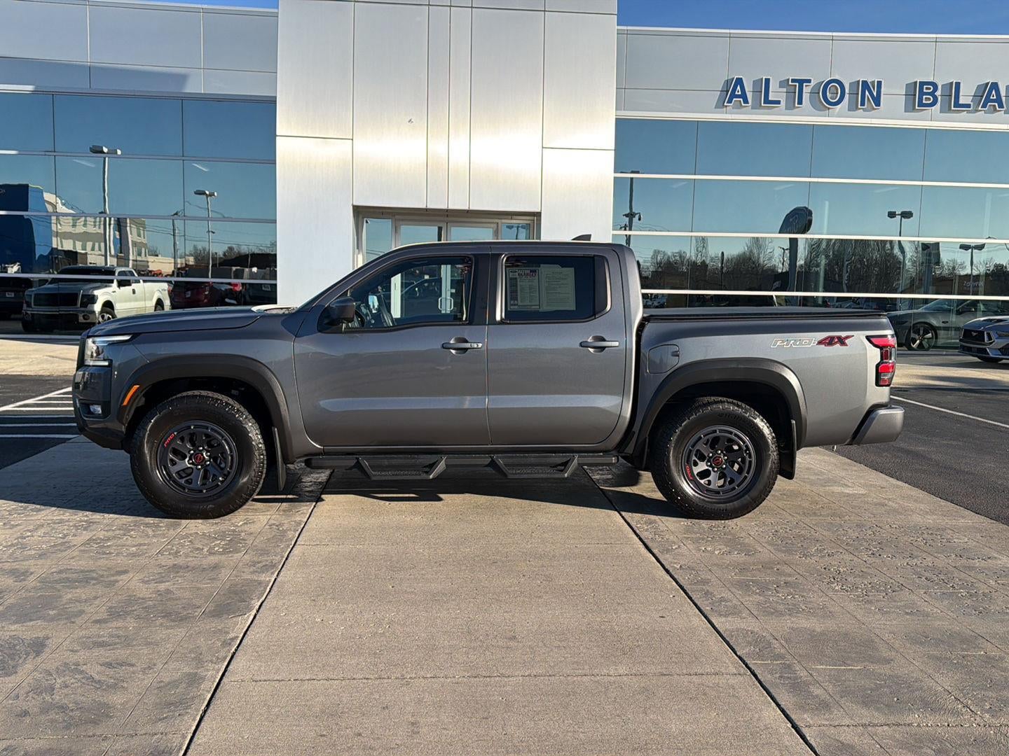 2025 Nissan Frontier PRO-4X