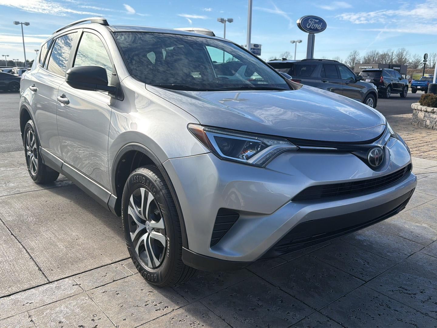 2017 Toyota RAV4 LE