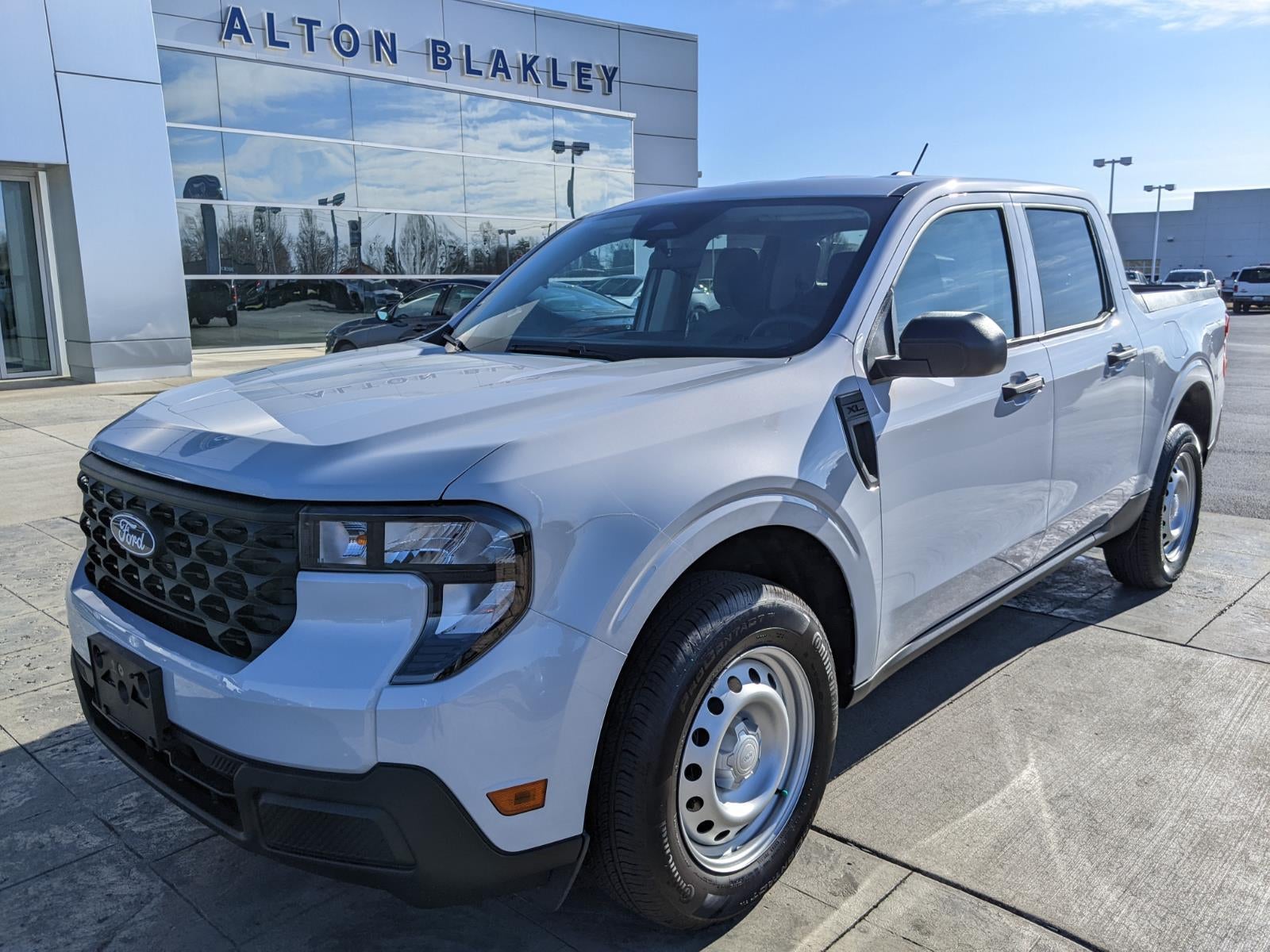 2025 Ford Maverick XL