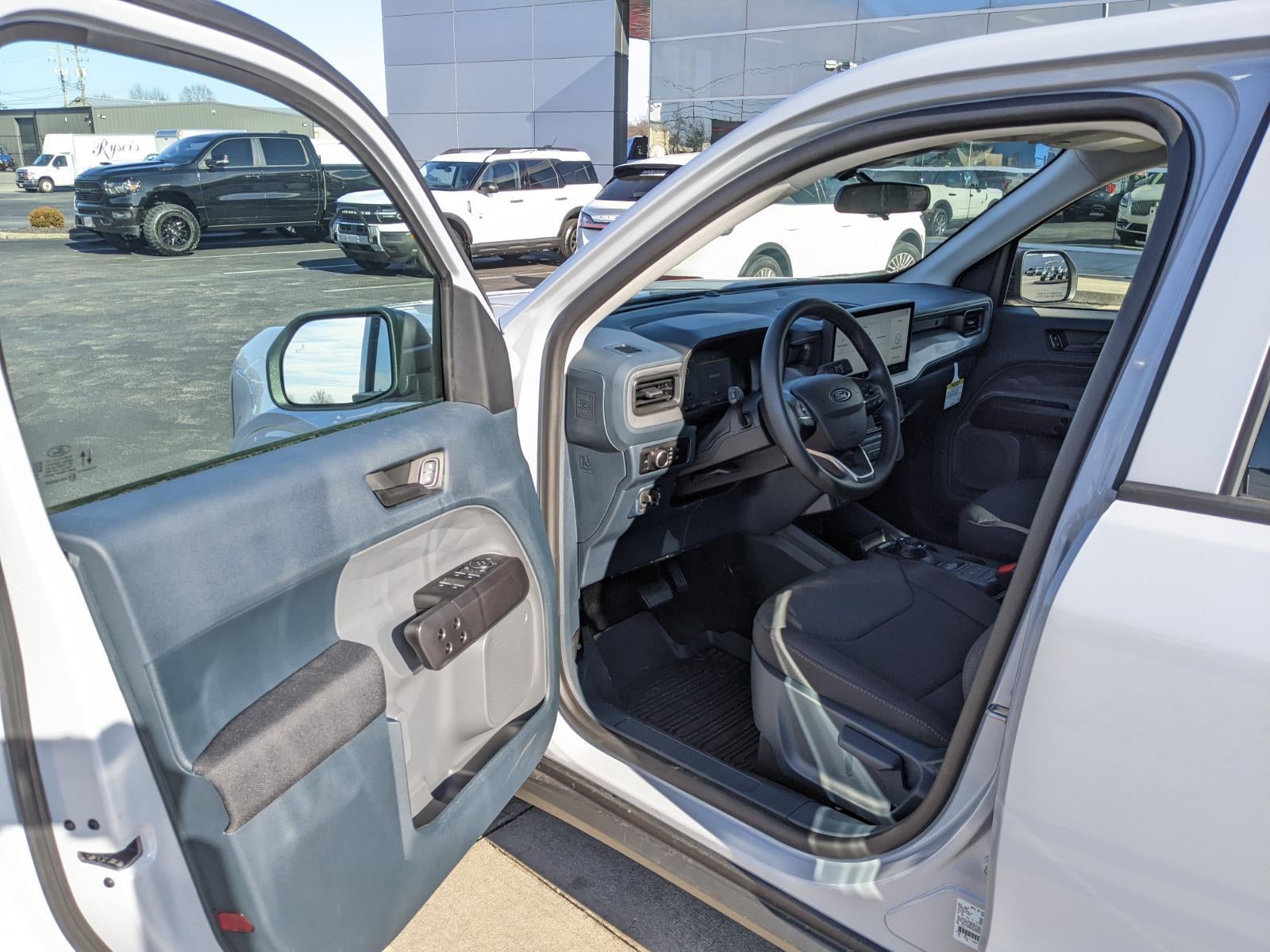 2025 Ford Maverick XL