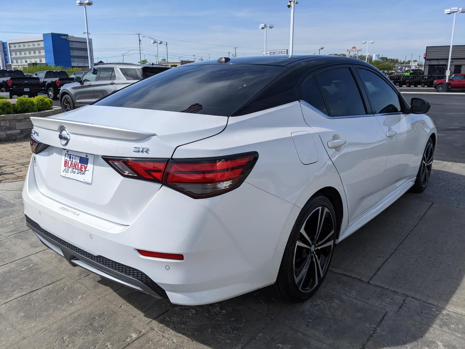 2023 Nissan Sentra SR