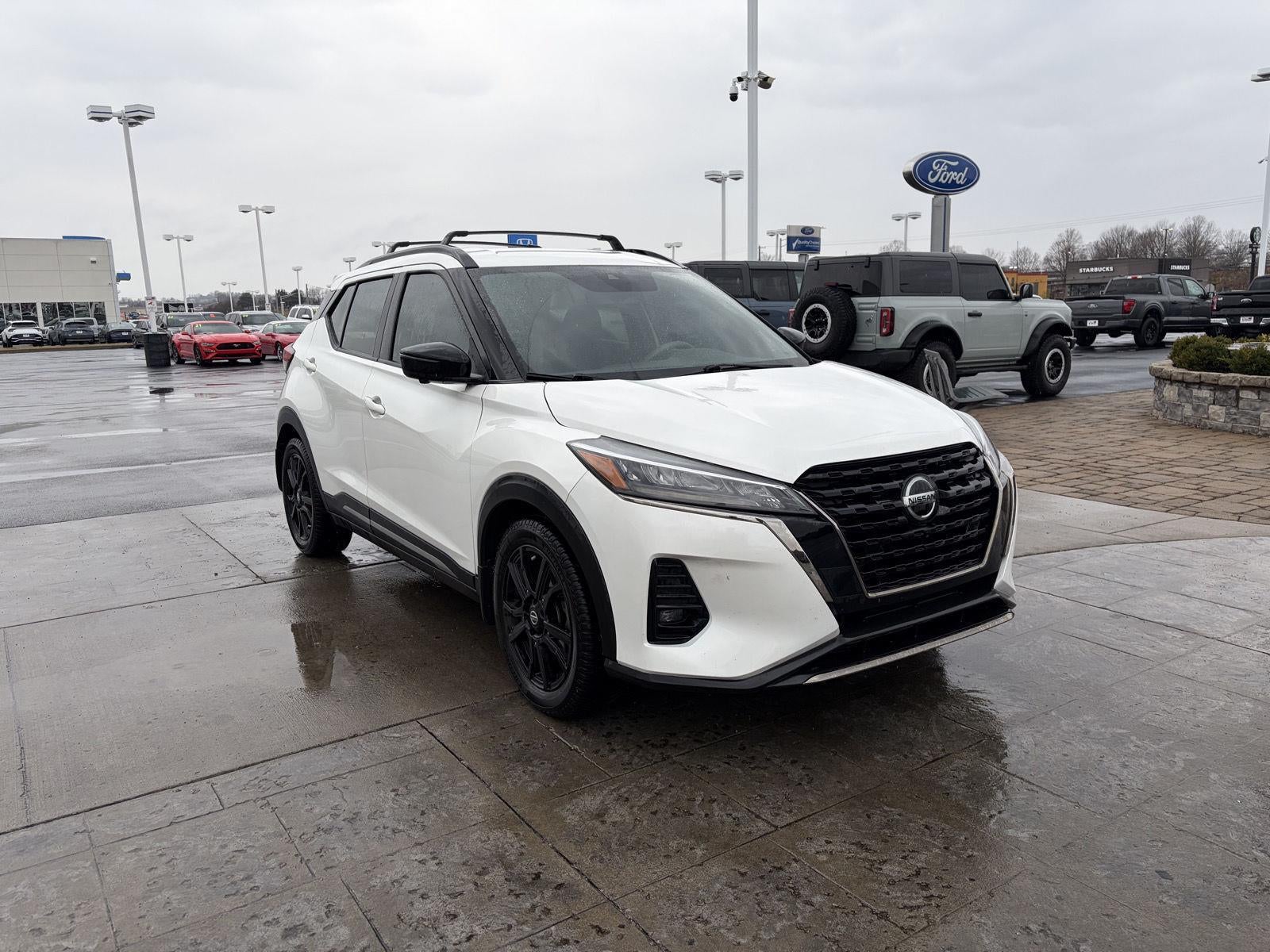 2021 Nissan Kicks SR