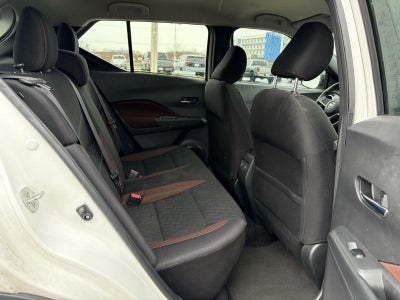 2021 Nissan Kicks SR