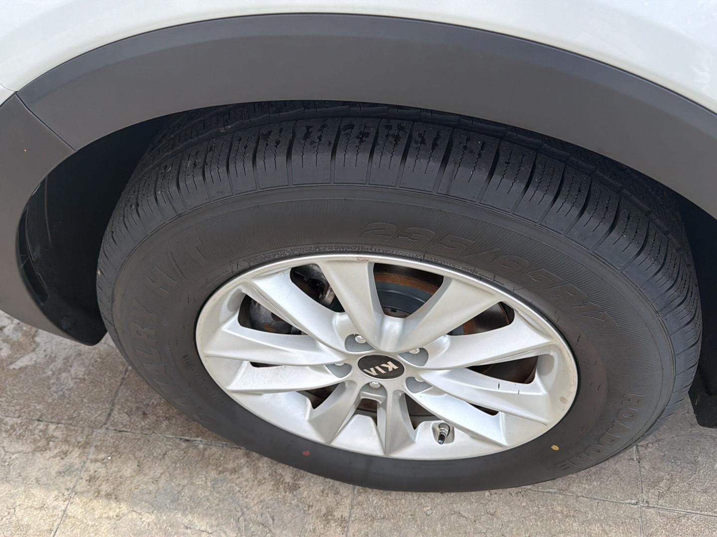 2020 Kia Sorento LX V6