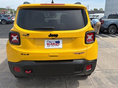 2023 Jeep Renegade Trailhawk