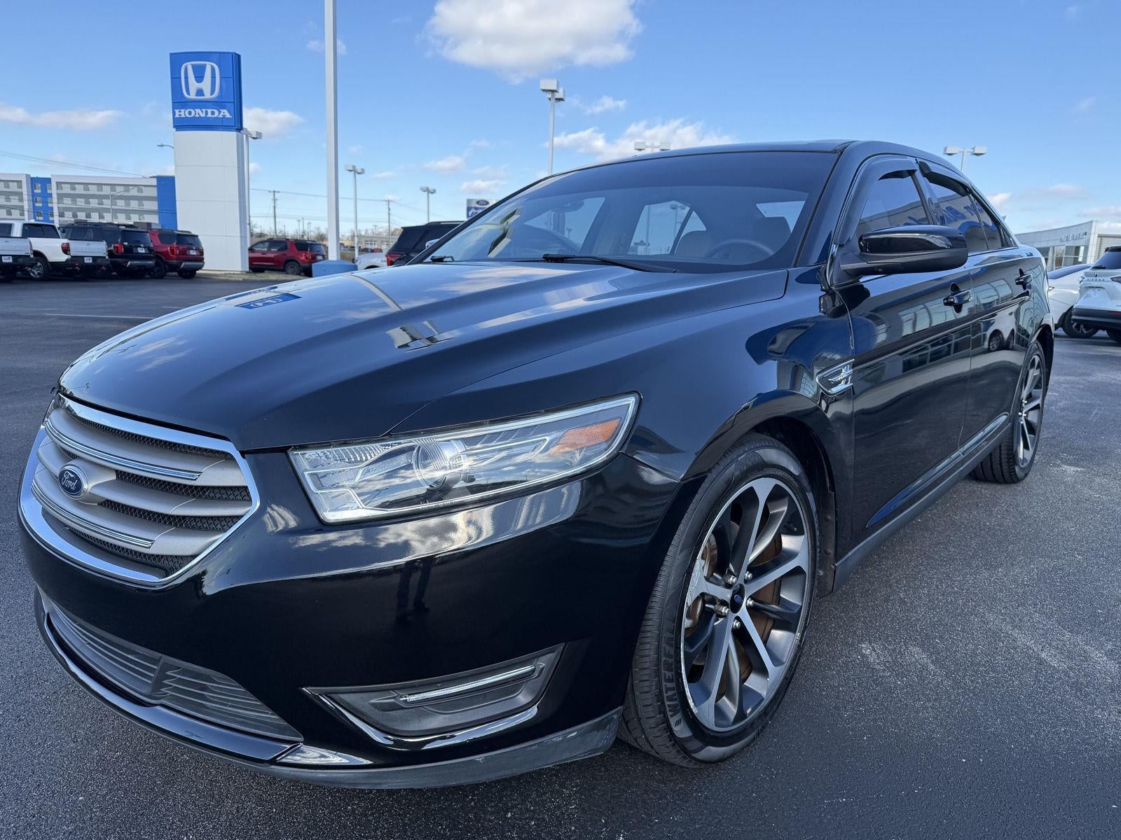 2015 Ford Taurus SEL