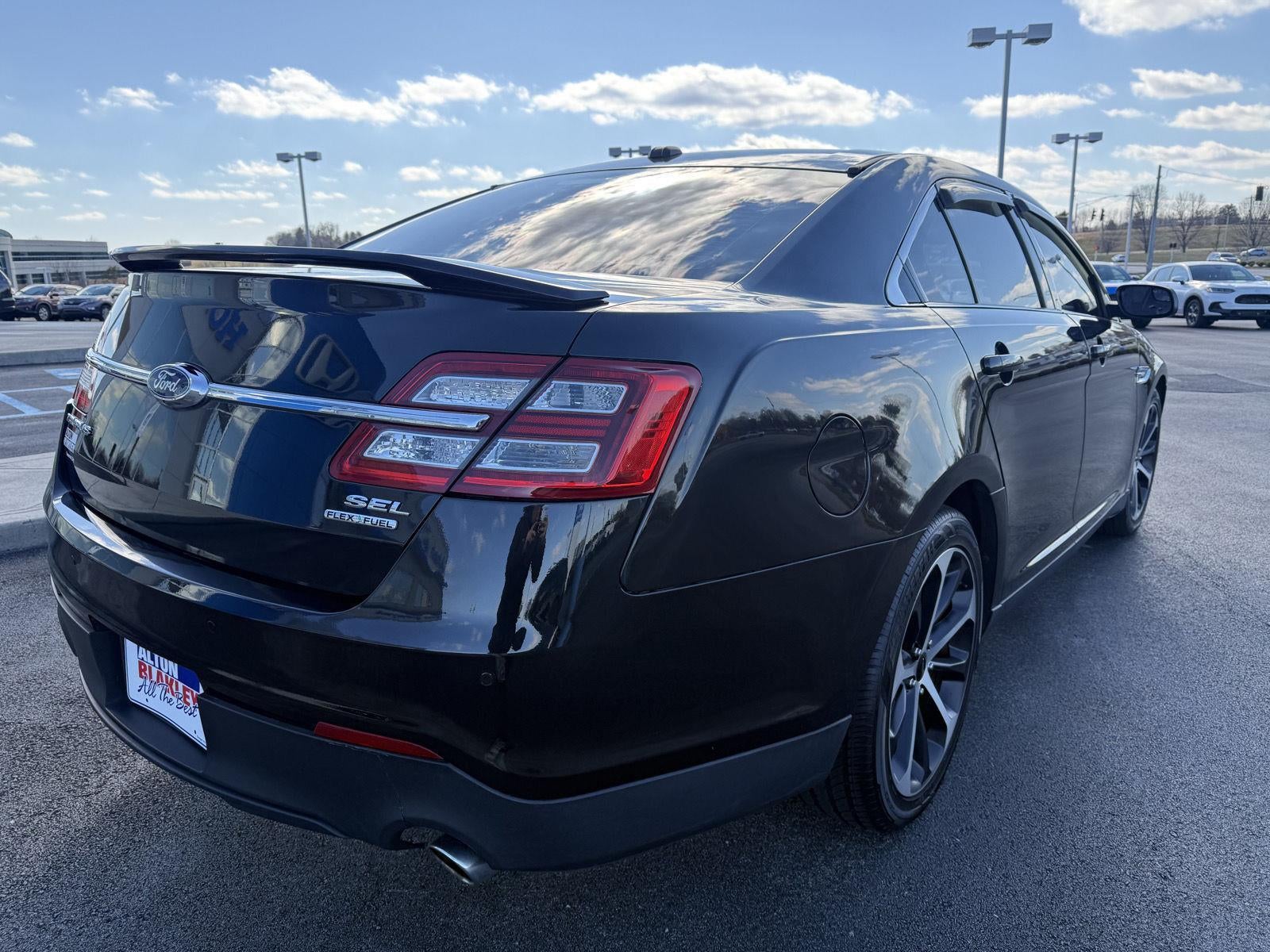 2015 Ford Taurus SEL