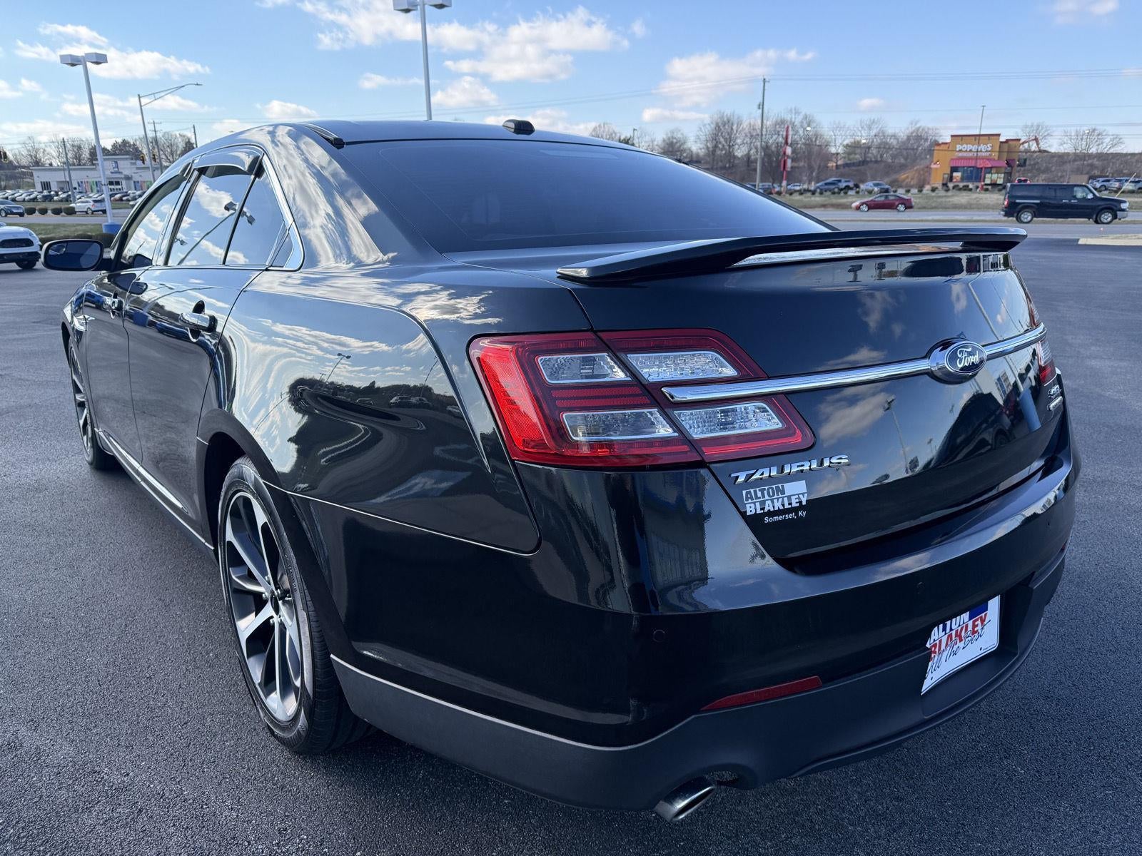 2015 Ford Taurus SEL