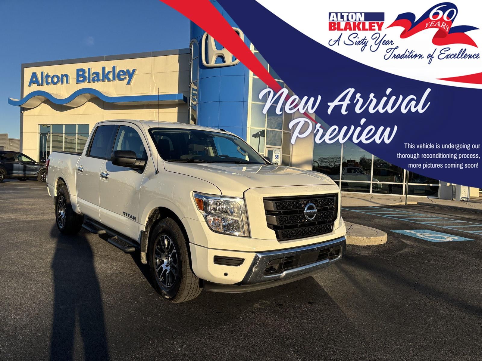 2021 Nissan Titan SV