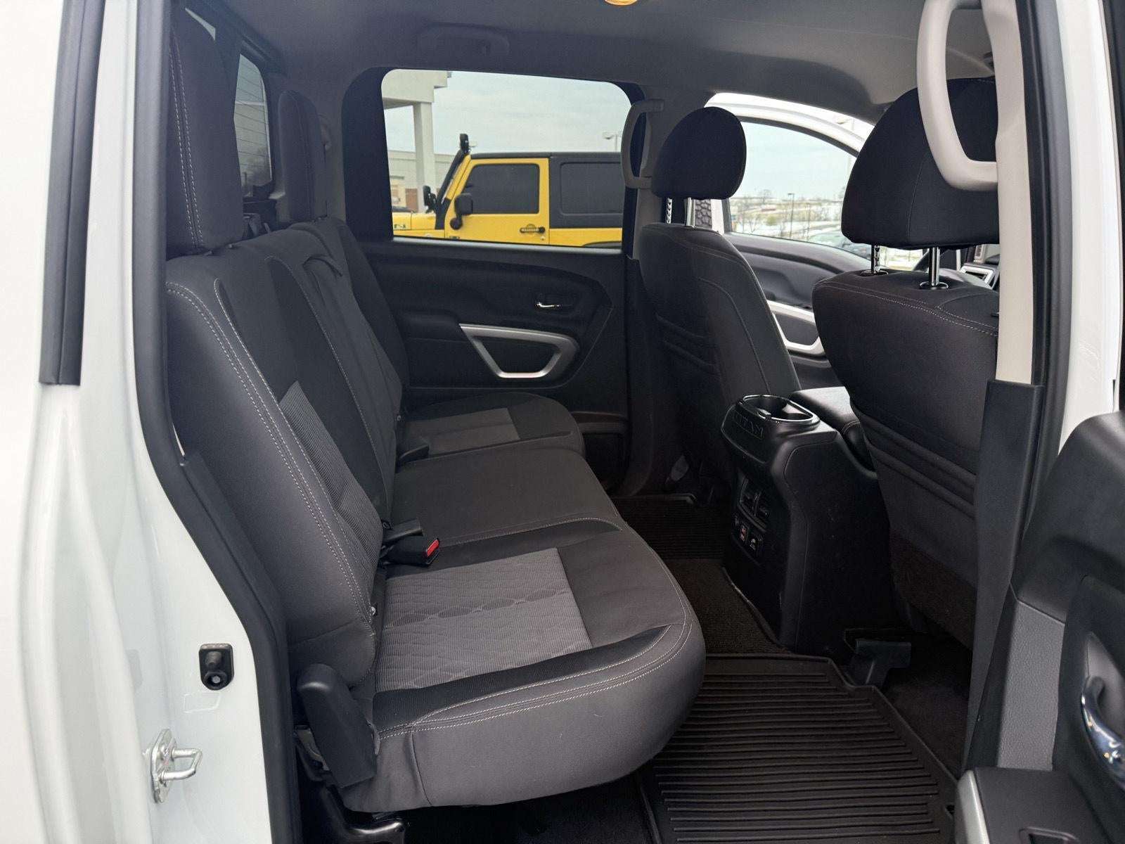 2021 Nissan Titan SV