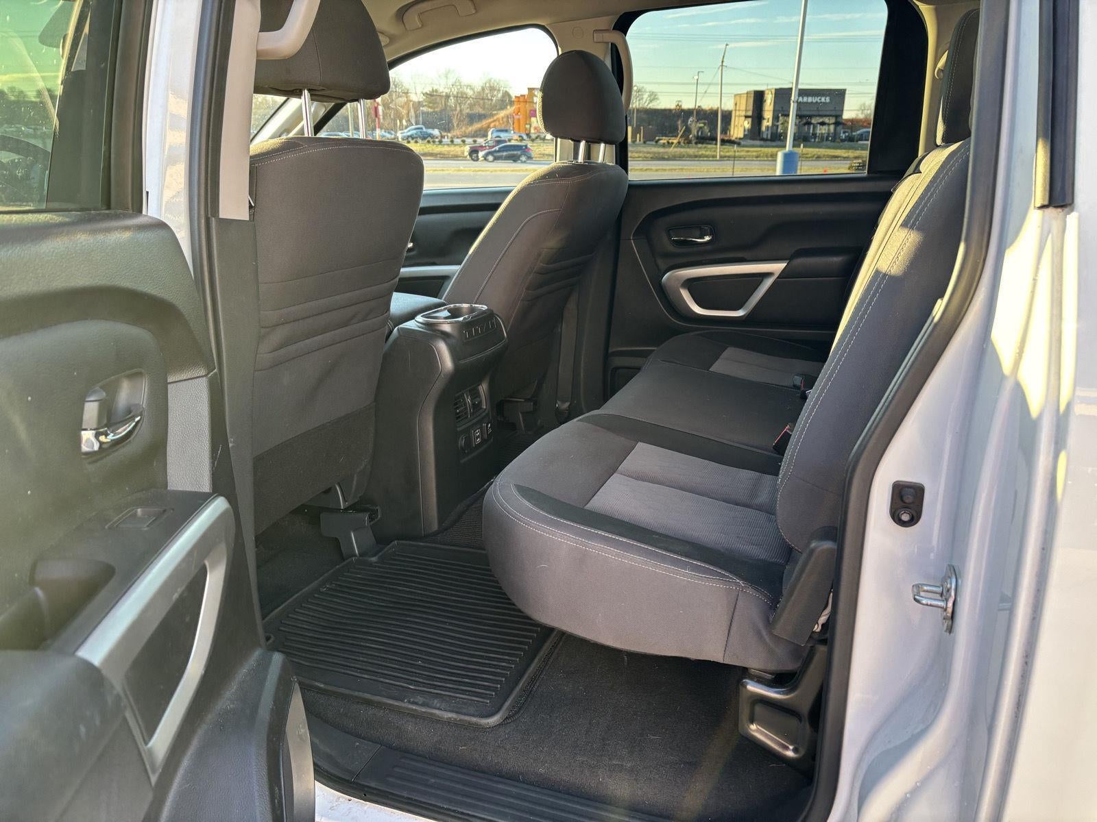 2021 Nissan Titan SV