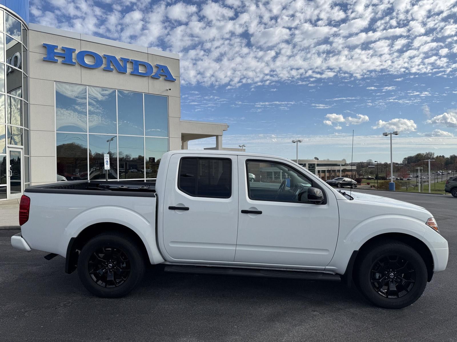 2021 Nissan Frontier SV