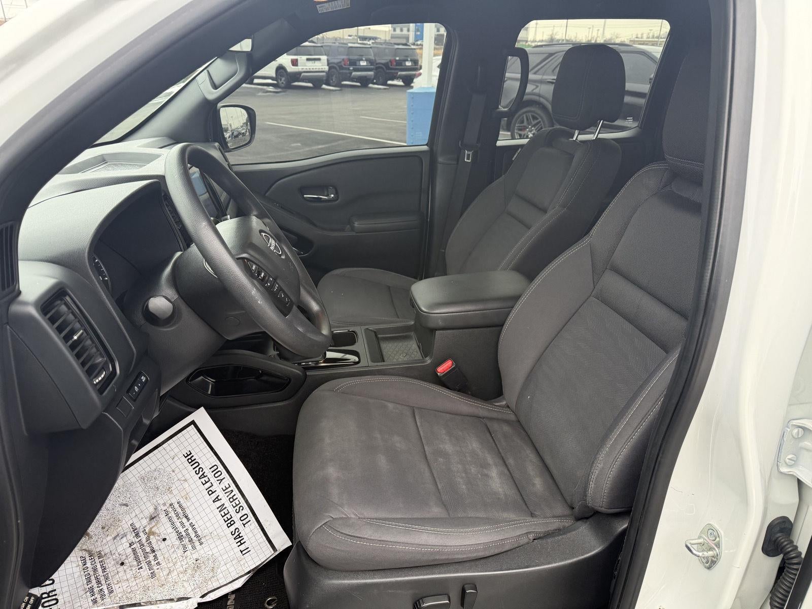 2023 Nissan Frontier SV