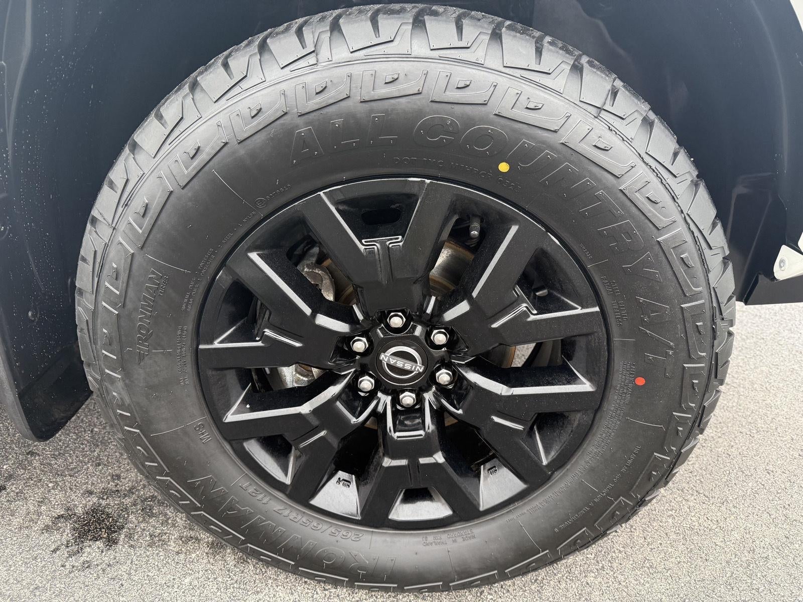 2023 Nissan Frontier SV