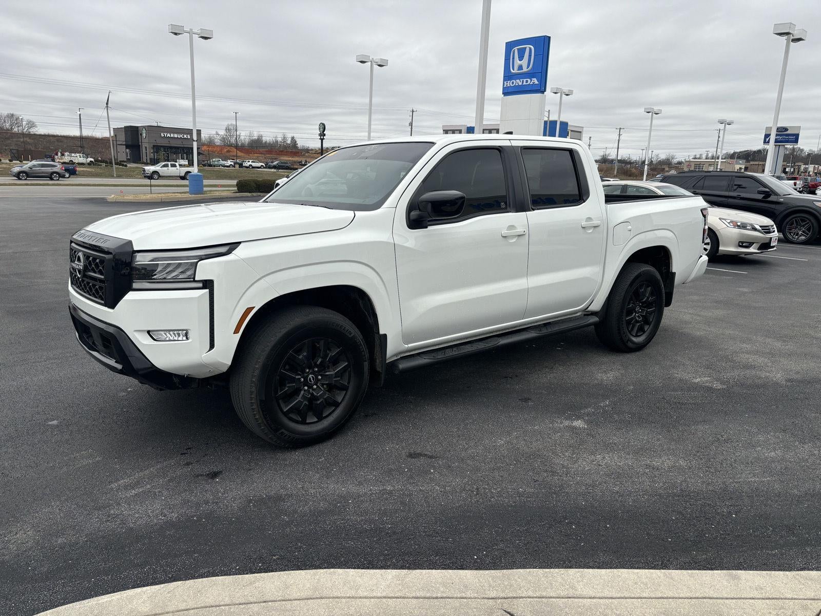 2023 Nissan Frontier SV