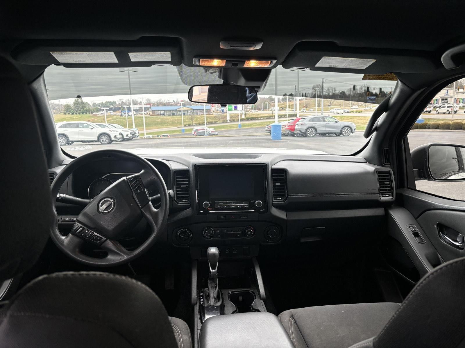 2023 Nissan Frontier SV