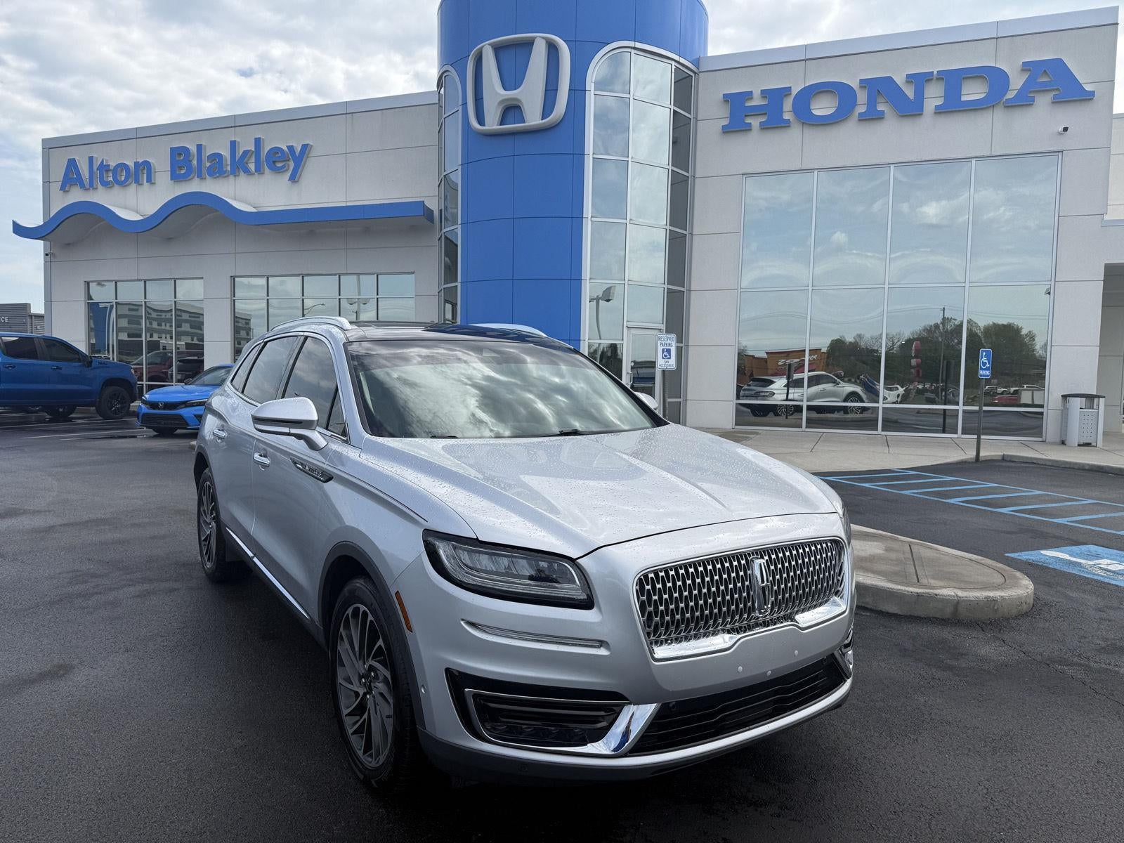 2019 Lincoln Nautilus Reserve