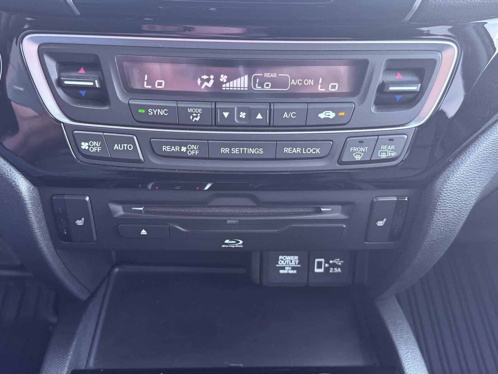 2022 Honda Pilot Touring 7-Passenger