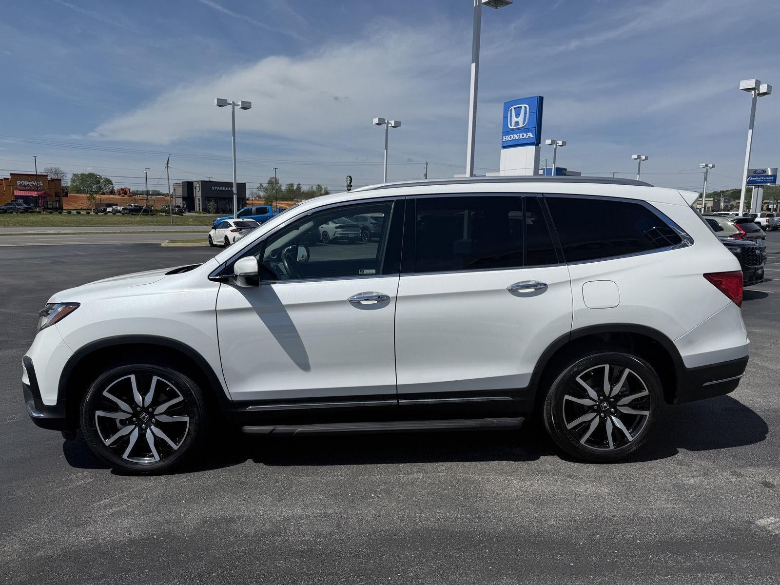 2022 Honda Pilot Touring 7-Passenger