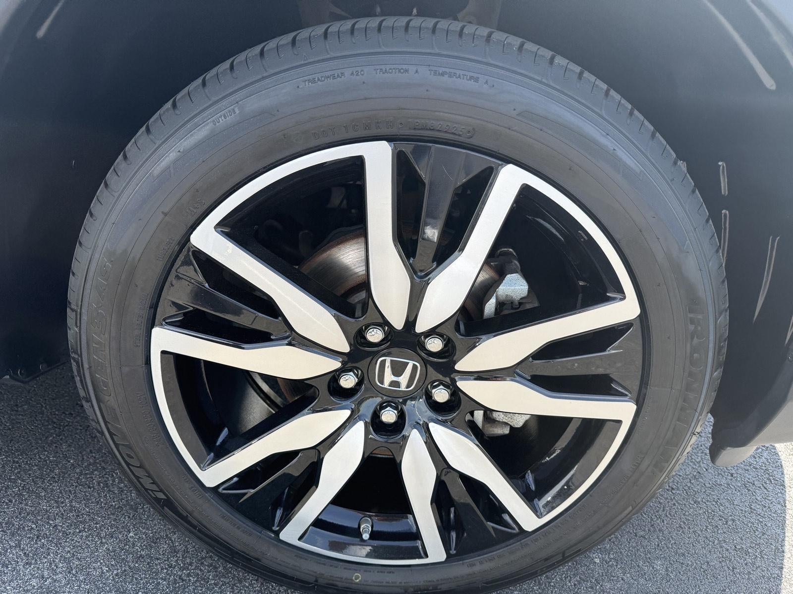 2022 Honda Pilot Touring 7-Passenger