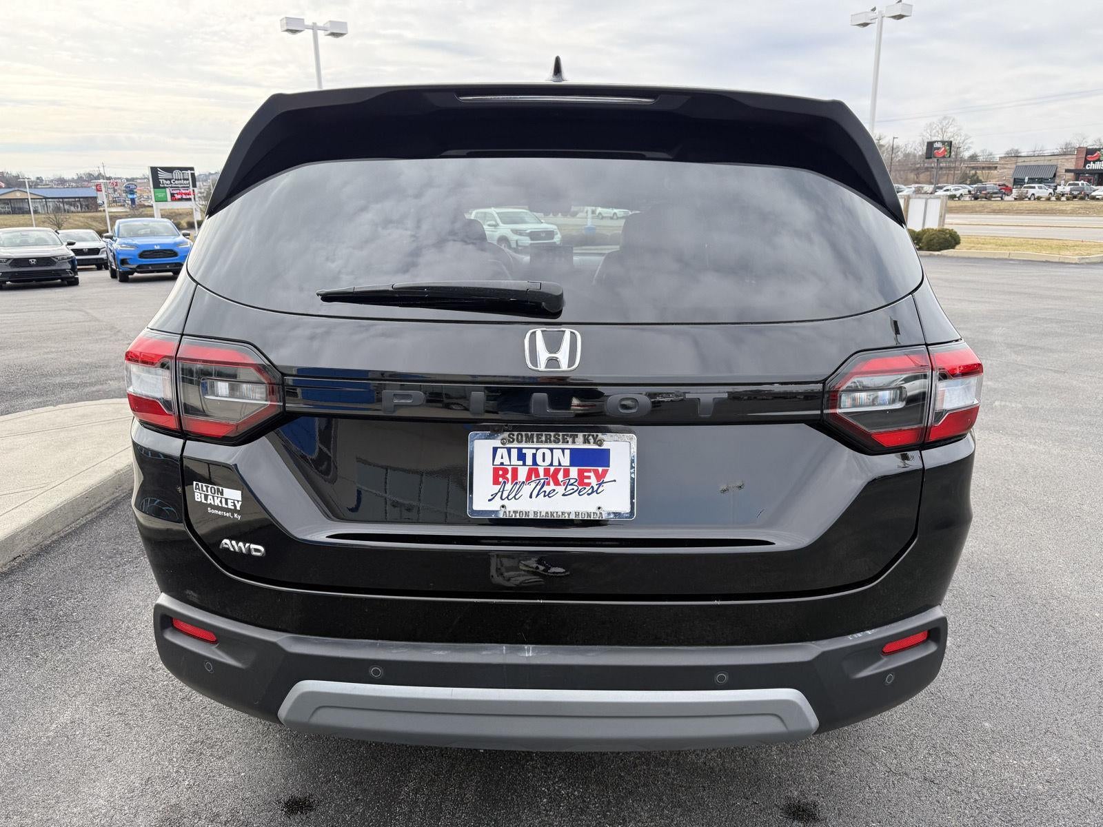 2023 Honda Pilot EX-L 8 Passenger