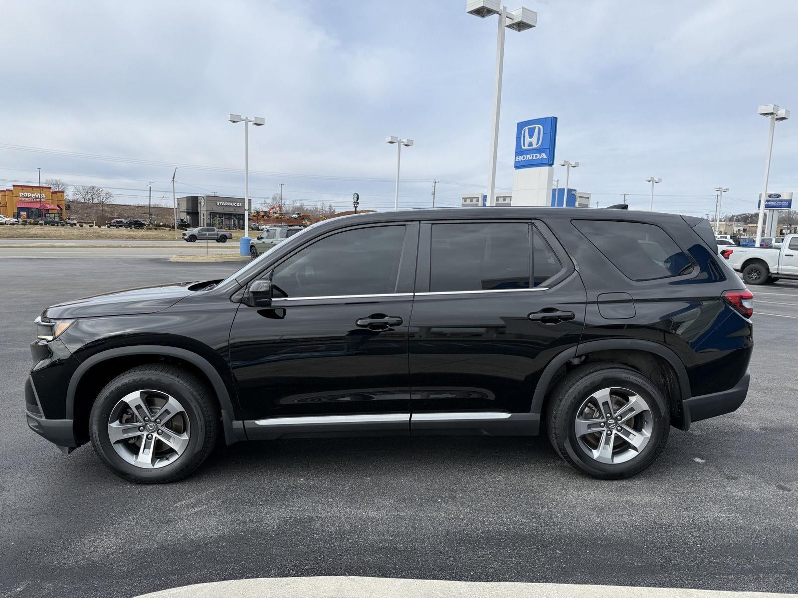 2023 Honda Pilot EX-L 8 Passenger