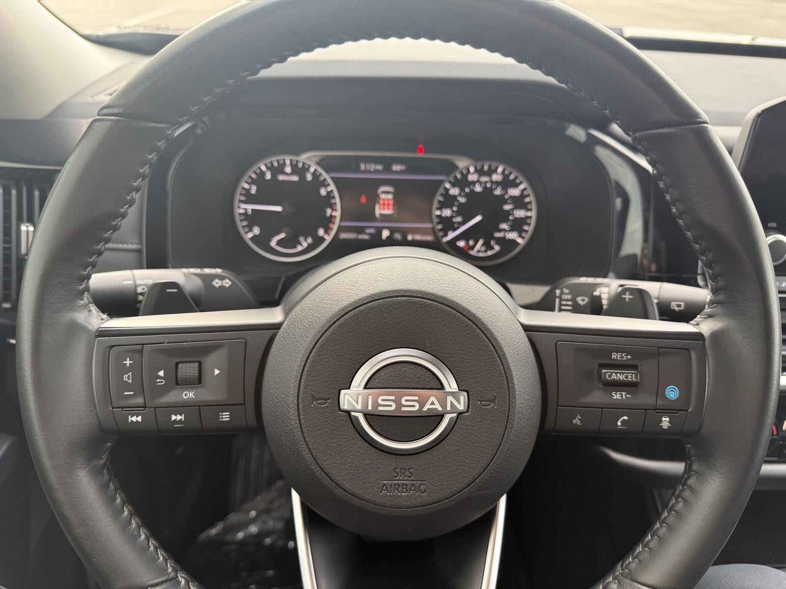 2024 Nissan Pathfinder SV