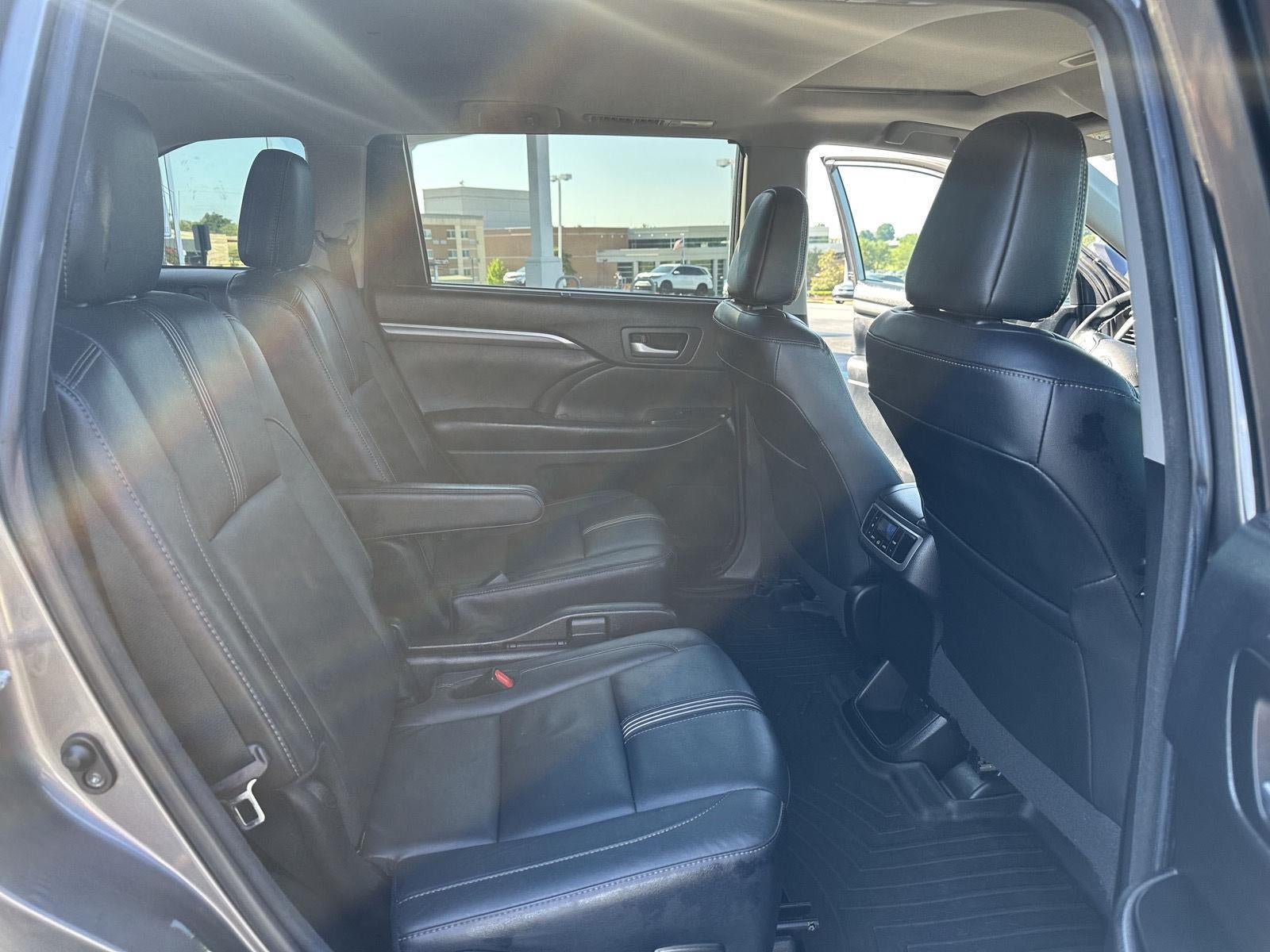 2018 Toyota Highlander SE